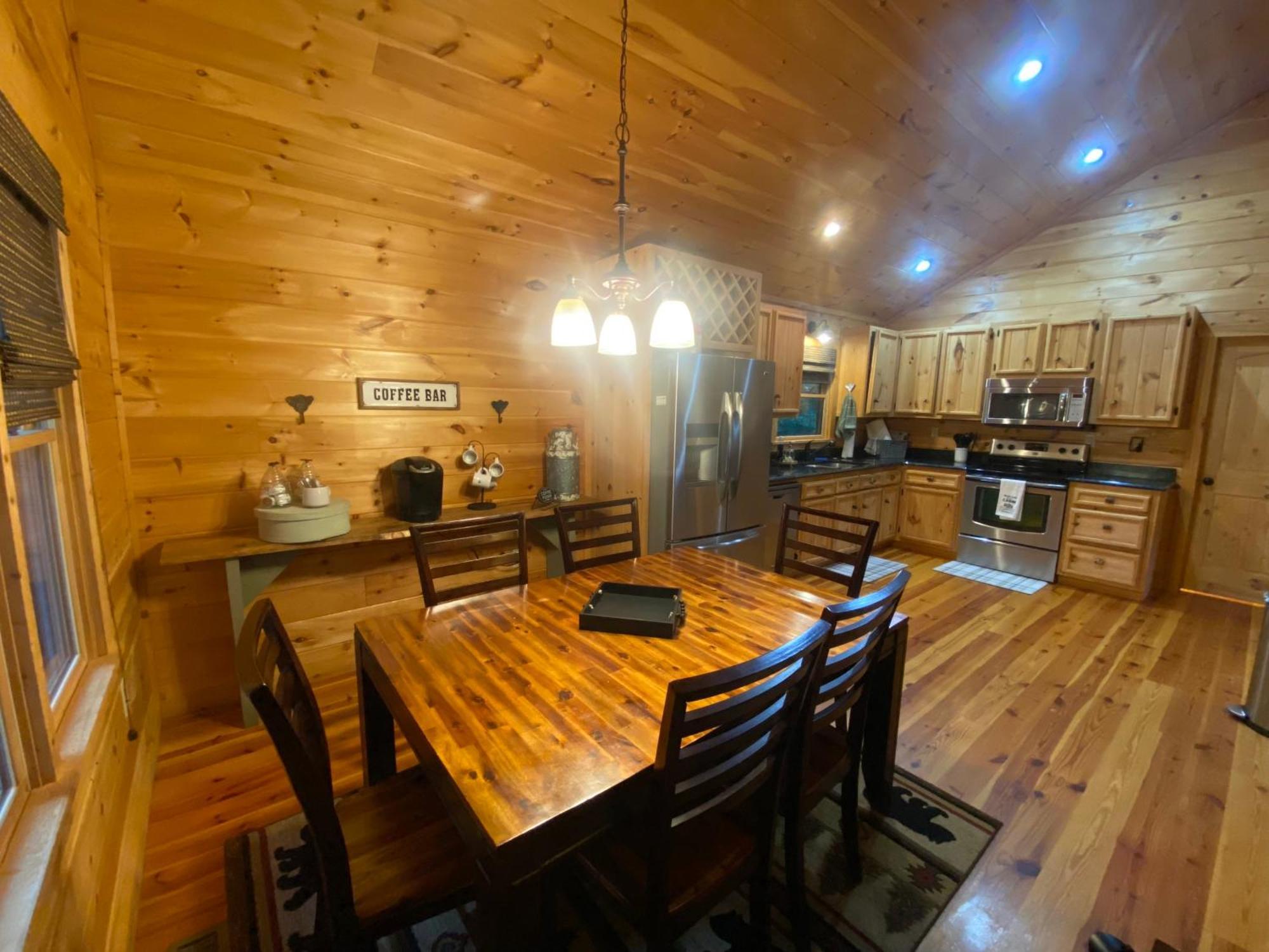 Вилла The Cozy Lazy Laurel With Year-Round Mountain Views, Hot Tub, Fire Pit Cherry Log Экстерьер фото